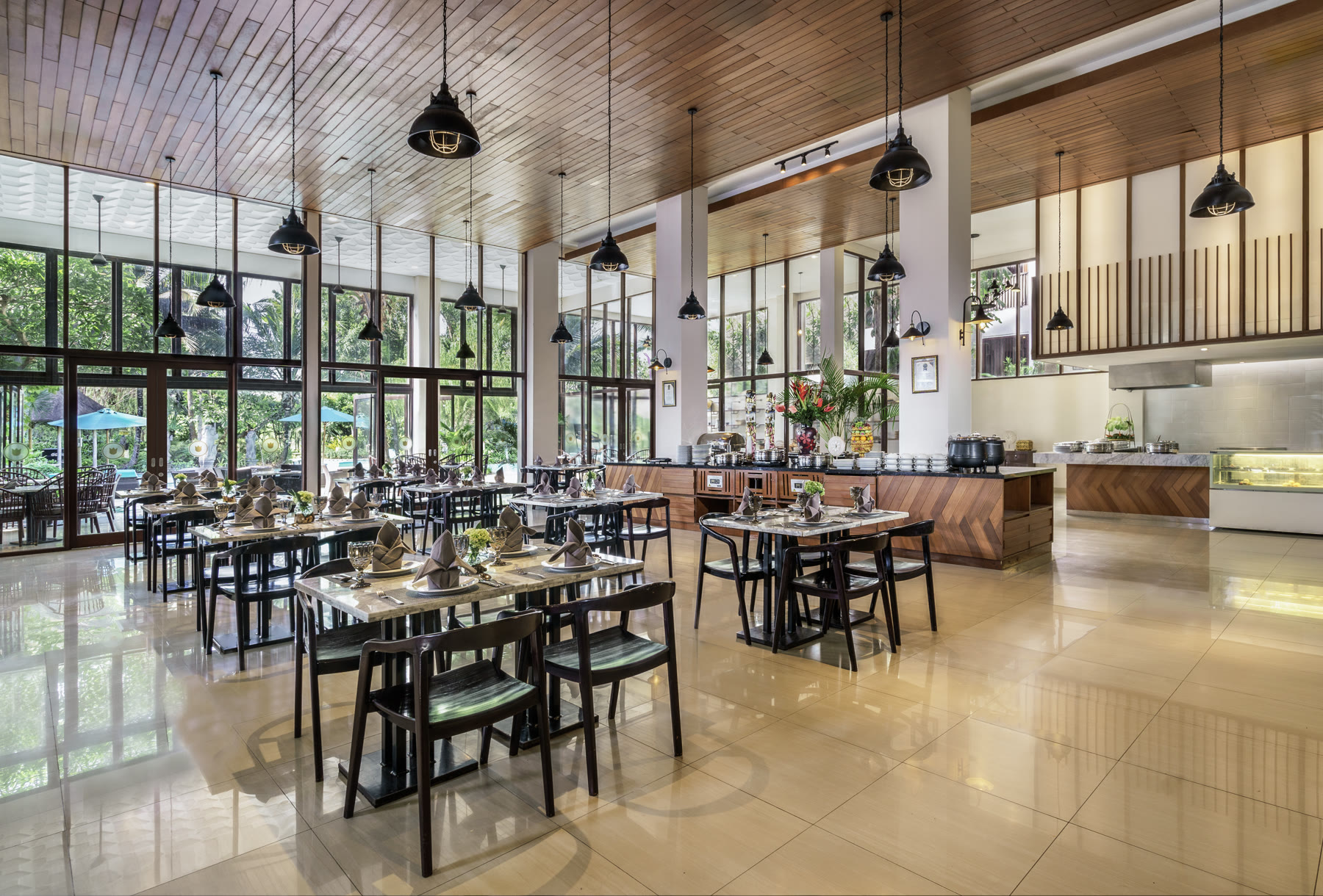 The Basil & Thyme dining room