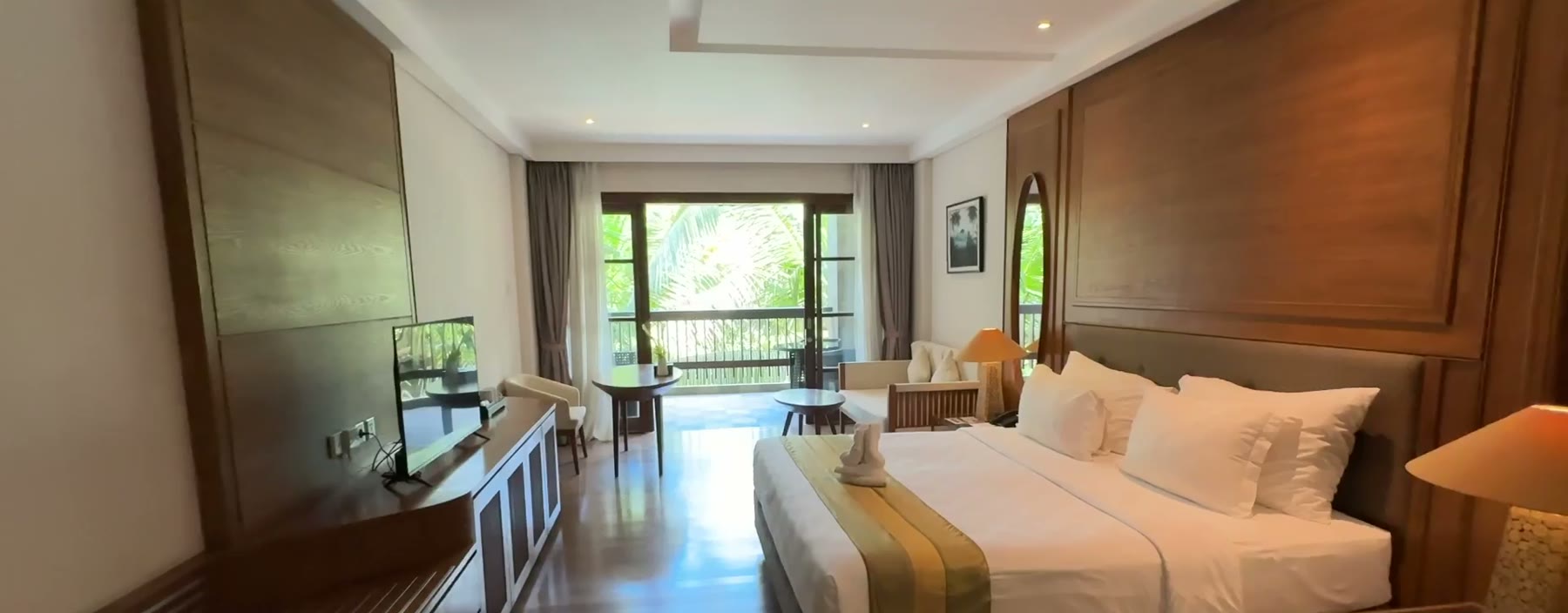 Deluxe room interior